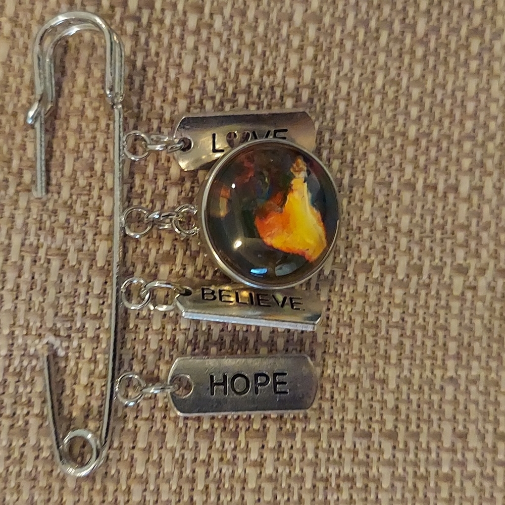 Handcrafted Snap Pour Painted Charm Brooch